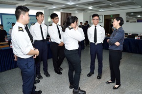 Director of Marine, Ms Maisie Cheng, J.P. (first right) encouraged students to make good use of this valuable training opportunity.