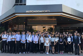 Student participants of the Internship Scheme visited the container terminal on 30 July 2018.