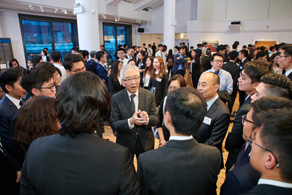 The Permanent Secretary for Transport and Housing (Transport), Mr Joseph Lai Yee Tak (centre), shared views on industries.