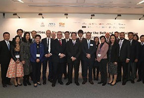 The Secretary for Transport and Housing, Professor Anthony Cheung Bing-leung, today (February 28, London time) continued his European visit in London, the United Kingdom, with the Hong Kong Maritime and Port Board (HKMPB) delegation. He and the delegation attended a seminar and networking lunch co-organised by the HKMPB, the Cass Business School and the Hong Kong Trade Development Council. Picture shows Professor Cheung (front row, centre) with the HKMPB delegation, representatives of the Cass Business School and other guests.