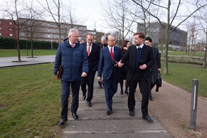 The delegation of the Hong Kong Maritime and Port Board led by the Secretary for Transport and Housing, Mr Frank Chan Fan, continued their visit to Denmark today (March 12, Copenhagen time). Picture shows Mr Chan (front row, centre) and the delegation visiting the Copenhagen Business School. 