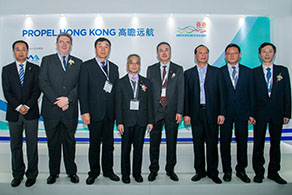 The Under Secretary for Transport and Housing, Dr Raymond So Wai-man (fourth left) took a group photo with VIPs at Hong Kong SAR Pavilion